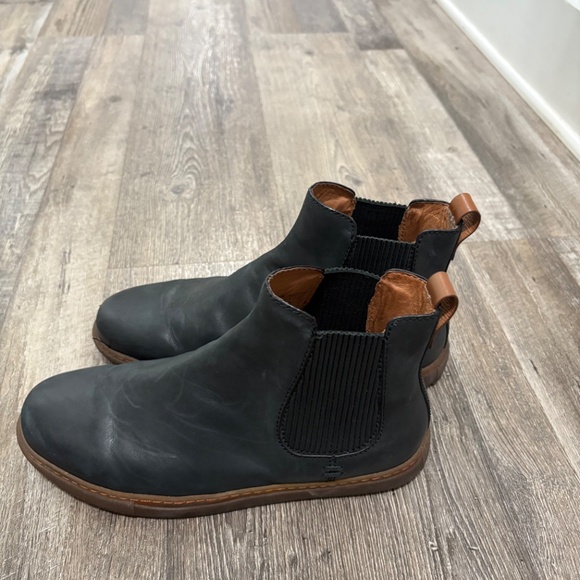 Gentle Souls Nyle Chelsea Boot(Kenneth Cole) - Picture 3 of 7
